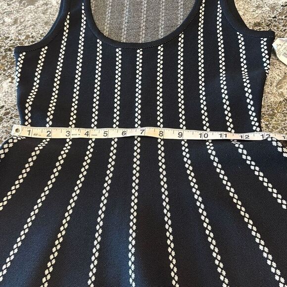 NWT Hale Bob black/white fit & flare dress Sz S graphic summer cruise - Picture 12 of 13
